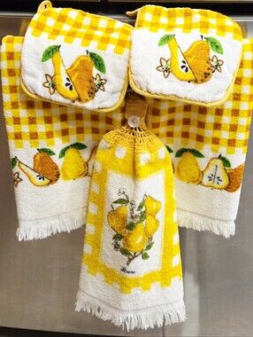 Vintage CANNON Kitchen Towel & Hot Pads Set